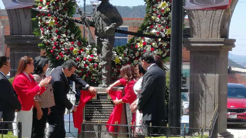 Recuerdan Zapata pero no quieren dar recurso a campesinos