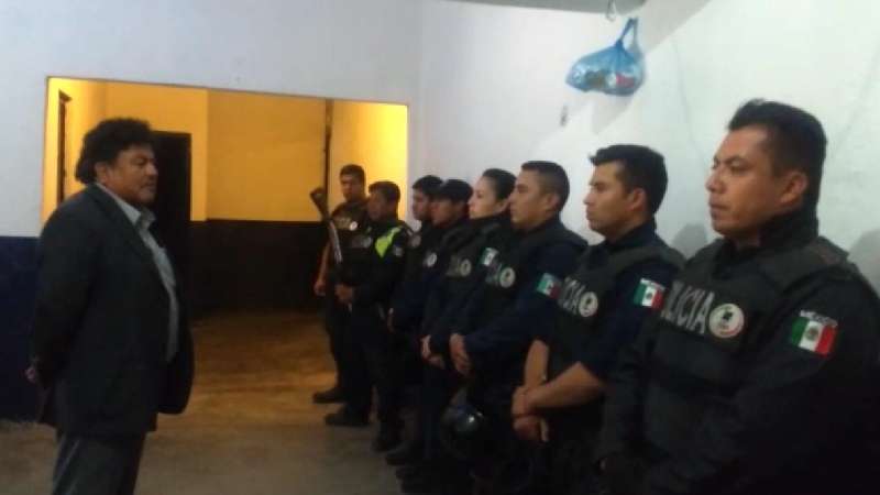 Alcalde de Tequexquitla no se va, nombran nuevo jefe policíaco