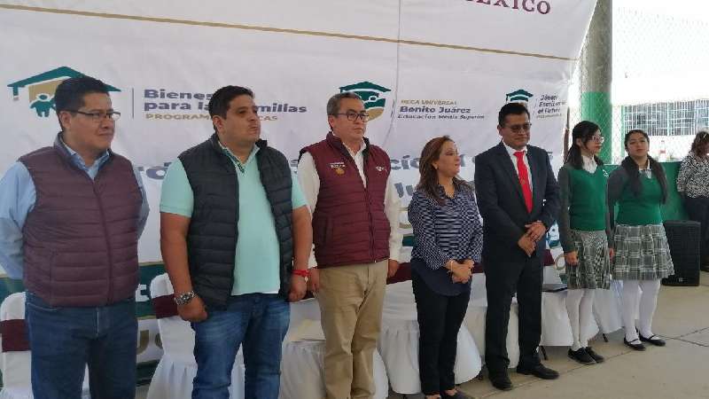 Más de 67 millones de pesos para combatir deserción escolar