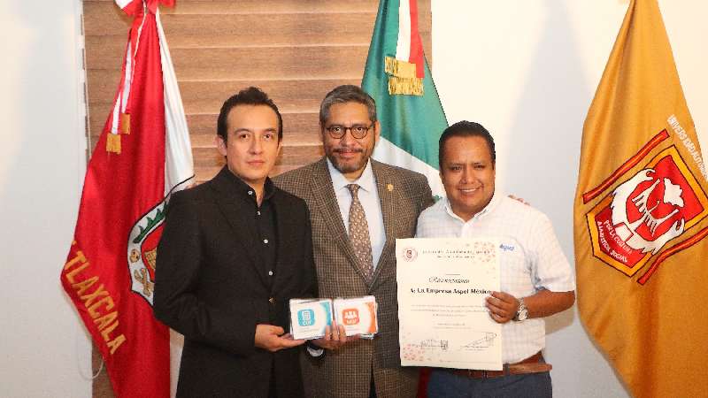 Recibe la UATx licencias de software Aspel