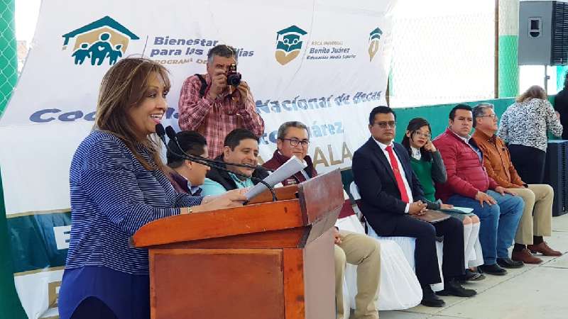 Gobierno Federal entrega 105.5 mdp a estudiantes en Tlaxcala