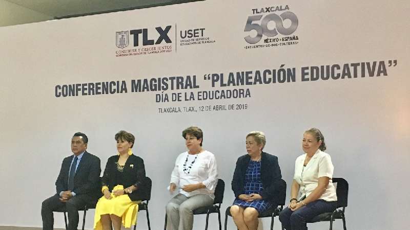 Reconoce SEPE labor de educadoras