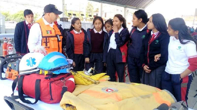 Atiende ITJ a más de 400 jóvenes con campaña de servicios