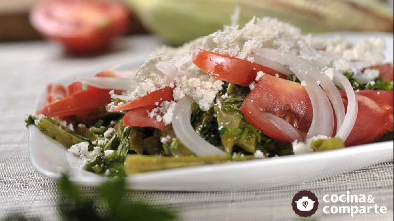 Ensalada de nopales