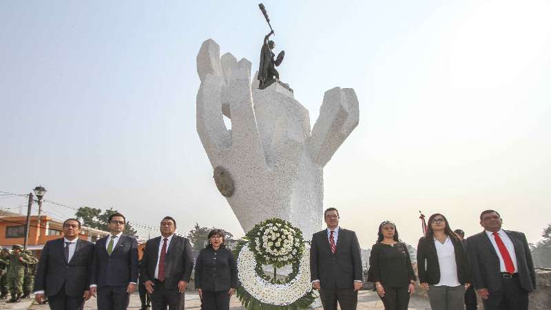 Encabeza Marco Mena 498 aniversario luctuoso de Xicohténcatl 