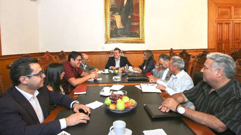 Se reúne Marco Mena con David Cervantes, subsecretario federal 