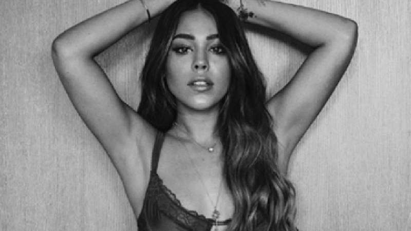 Danna Paola presume sexy tatuaje en una parte de su cuerpo 