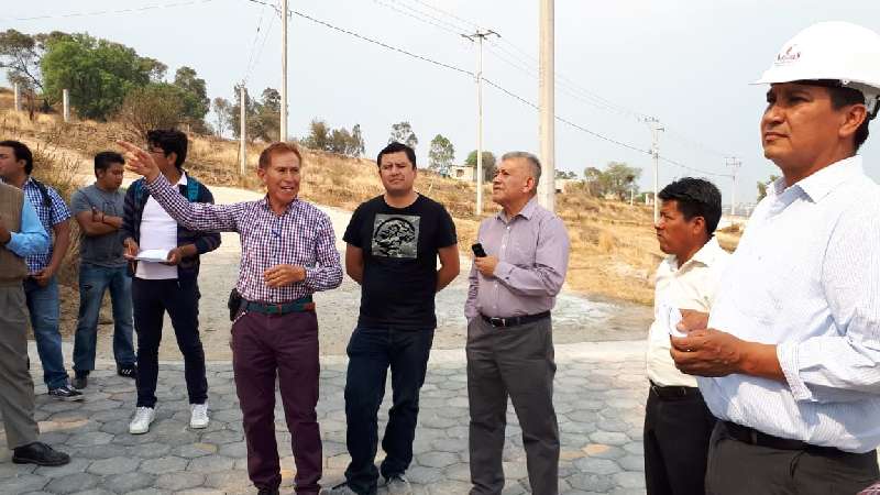 Entrega Oscar Murias una obra más en calle Cristo Rey 