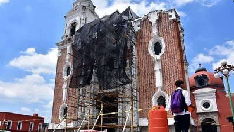 Por polilla en riesgo de colapsar retablos de San José