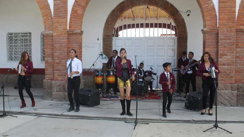 Se presentaron con éxito Domingos Familiares en Tocatlán