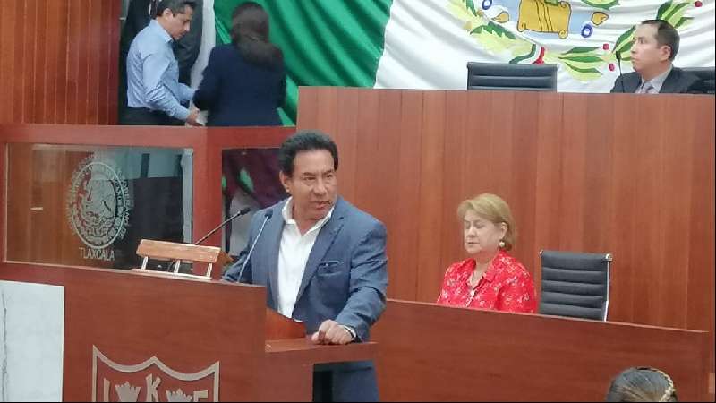 Bancada morenista se quiebra, admite Víctor Báez derrota de JCCP
