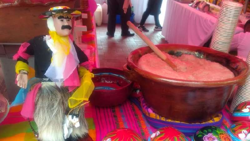 Zacatelco: sus tradiciones y turismo, presentes en Libro Fest 
