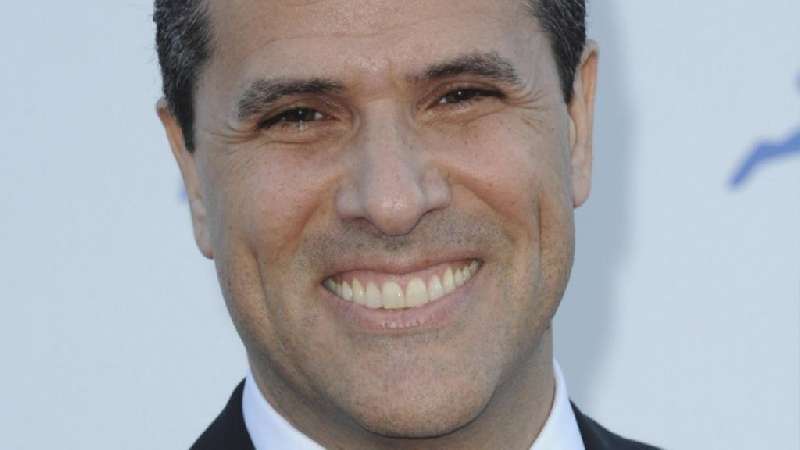 Captan a Marco Antonio Regil en pleno cachondeo 