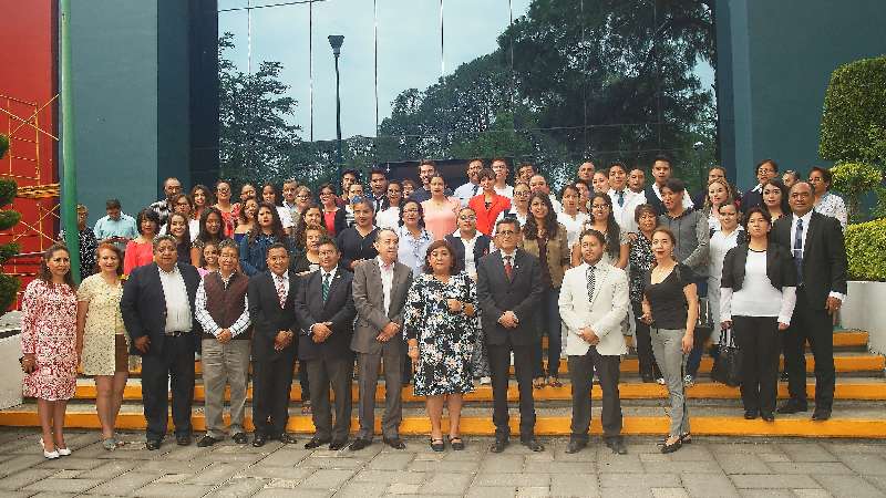 Harán estancias en Perú estudiantes y catedráticos de la UATx