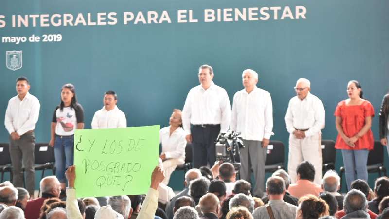 Gobierno como elefante reumático, hay que echarlo a andar: AMLO