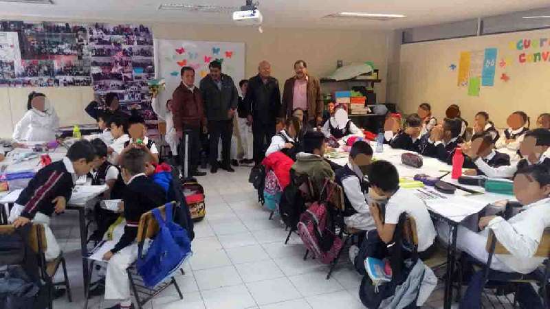 Mantiene comuna capitalina programas educativos en escuelas  