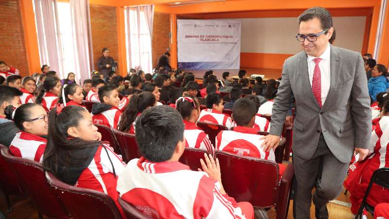 Suman SEPE y CES esfuerzos para alumnos mejoren su ciberseguridad