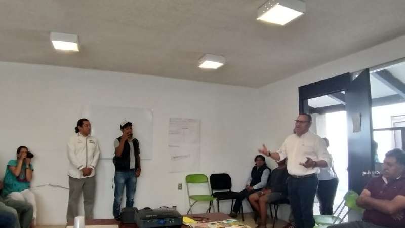 Imparten taller “Introducción al Turismo Comunitario” en Atlahapa