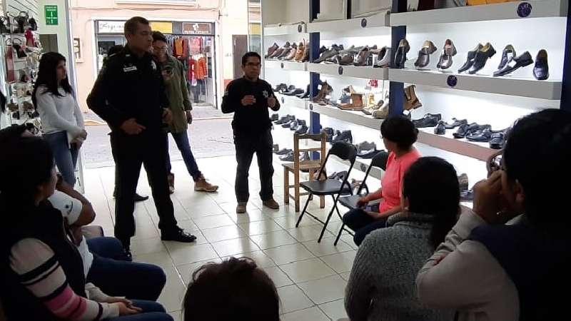 Continúa comuna de Tlaxcala con entrega de alarmas vecinales 