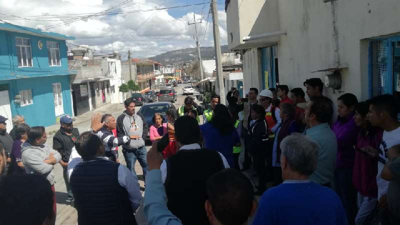 Frenan vecinos de San Gabriel Cuautla obras de empresa gasera