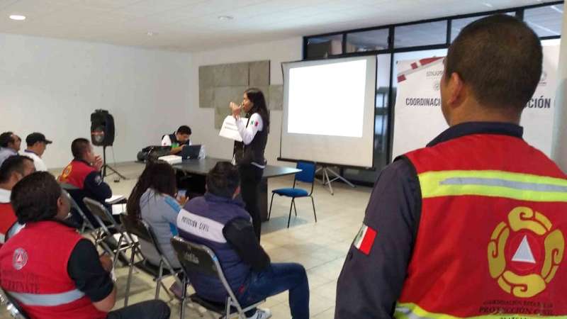 Capacitan sistema nacional de protección civil y CNDH 