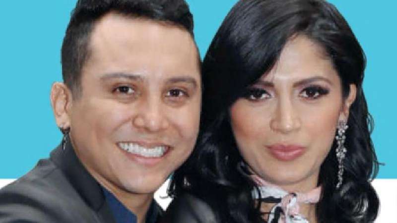 Kimberly Flores, esposa de Edwin Luna, con moretones