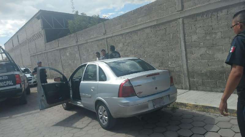 Policía de Zacatelco recupera Vehículo con reporte de robo