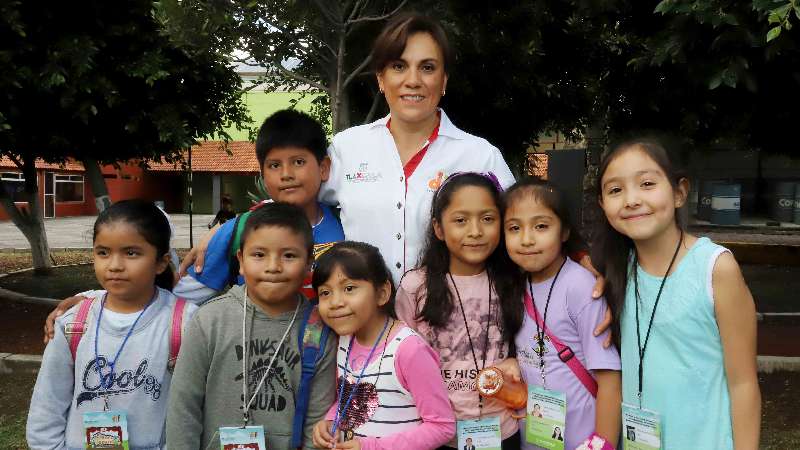 Recorre Sandra Chávez Ruelas actividades taller de verano 2019