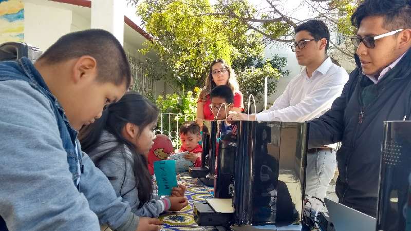 Con feria de robótica arranca 