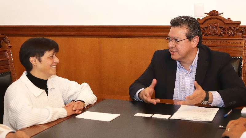 Acuerdan Marco Mena y directora de Conagua inversión en obras