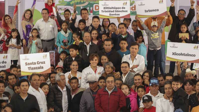 Encabeza Sandra Chávez caravana día del padre del DIF estatal