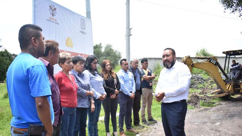 Badillo Jaramillo inicia obras de impacto en Xicohtzinco