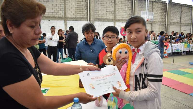 300 niños concluyen curso de verano en Xicohtzinco 