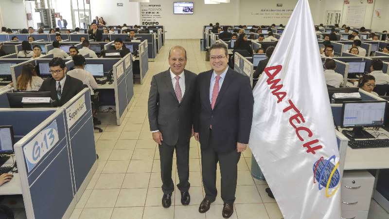 Mena y Héctor Slim inauguran ampliación de la empresa Amatech