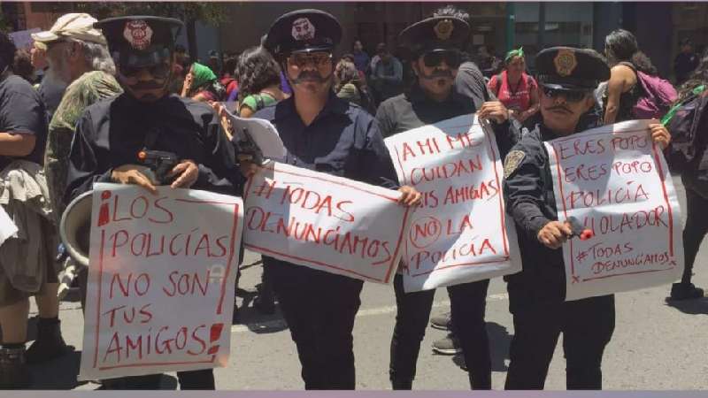 Glitter y protesta llegan a Tlaxcala, mujeres se manifestarán