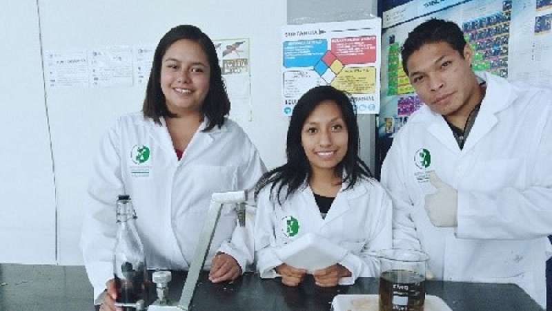 Alumnos del tecnológico de Tlaxco desarrollan impermeabilizante