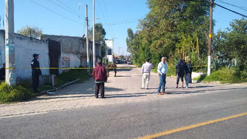 Con huellas de tortura encuentran cuerpo en Ayometla 