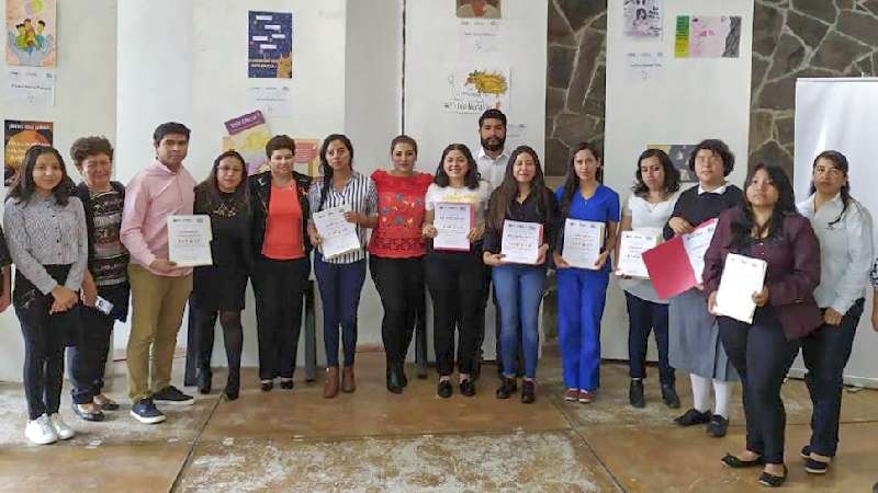 Premia ITJ a ganadores concurso de cartel sobre violencia