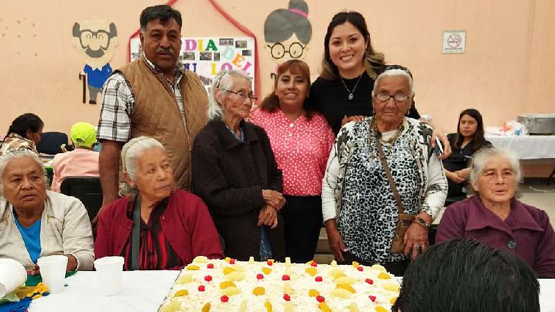 Reconocen valor de adultos mayores en la capital