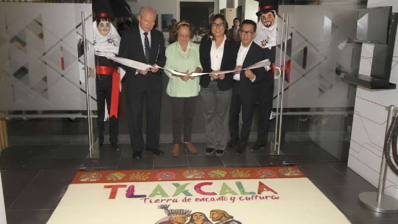 Inaugura Secture expo-venta artesanal Tlaxcala 500 años