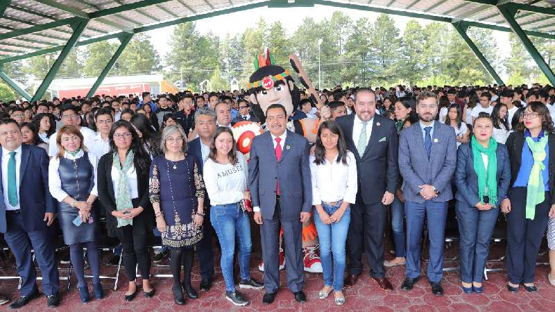 Inaugura Florentino Domínguez ciclo escolar 2019-2020 de La UTT 