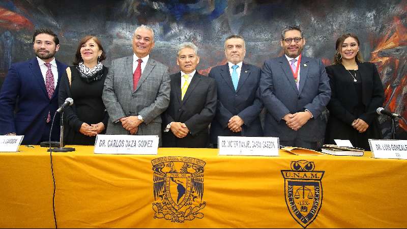 Reconoce Facultad de Derecho de la UNAM a Rector de la UATx