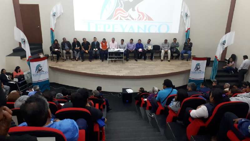 Reclaman en Tepeyanco reincorporación de presidente comunal