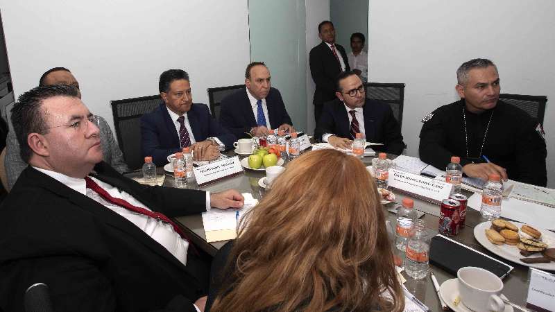 Instalan gobiernos de Tlaxcala y Puebla mesas de trabajo