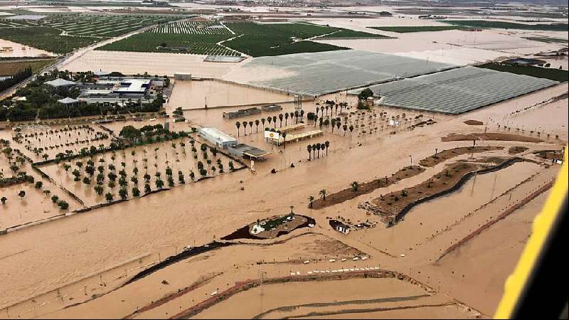 El temporal deja cuatro muertos y desborda el río Segura 