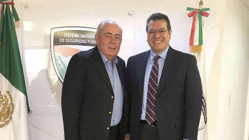 Mena se reúne con Efraín Cota Montaño, secretario del Sesnsp