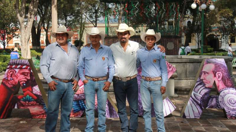 Organizan Cabalgata por 494 Aniversario de la Ciudad de Tlaxcala