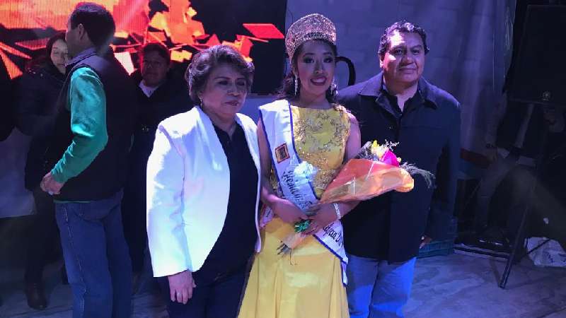 Eligen a Areli Temazatzi como Reina de  Feria Zacualpan 2019