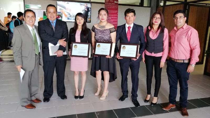 Estudiantes de La UTT son reconocidos por empresa La Morena