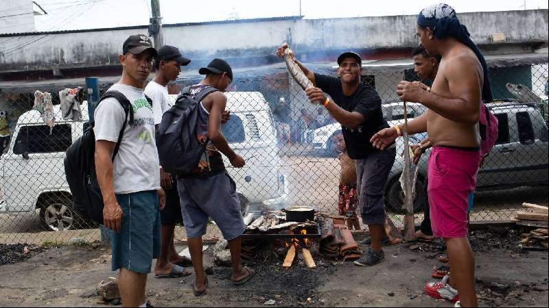 Brasil acelera el programa para repartir a los venezolanos 